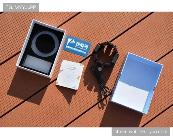 可穿戴设备公司发布游泳专用心率监测臂环，声称数据误差小于1%